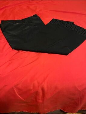 Black Ankle Cropped Pants with Laser-Cut Hem